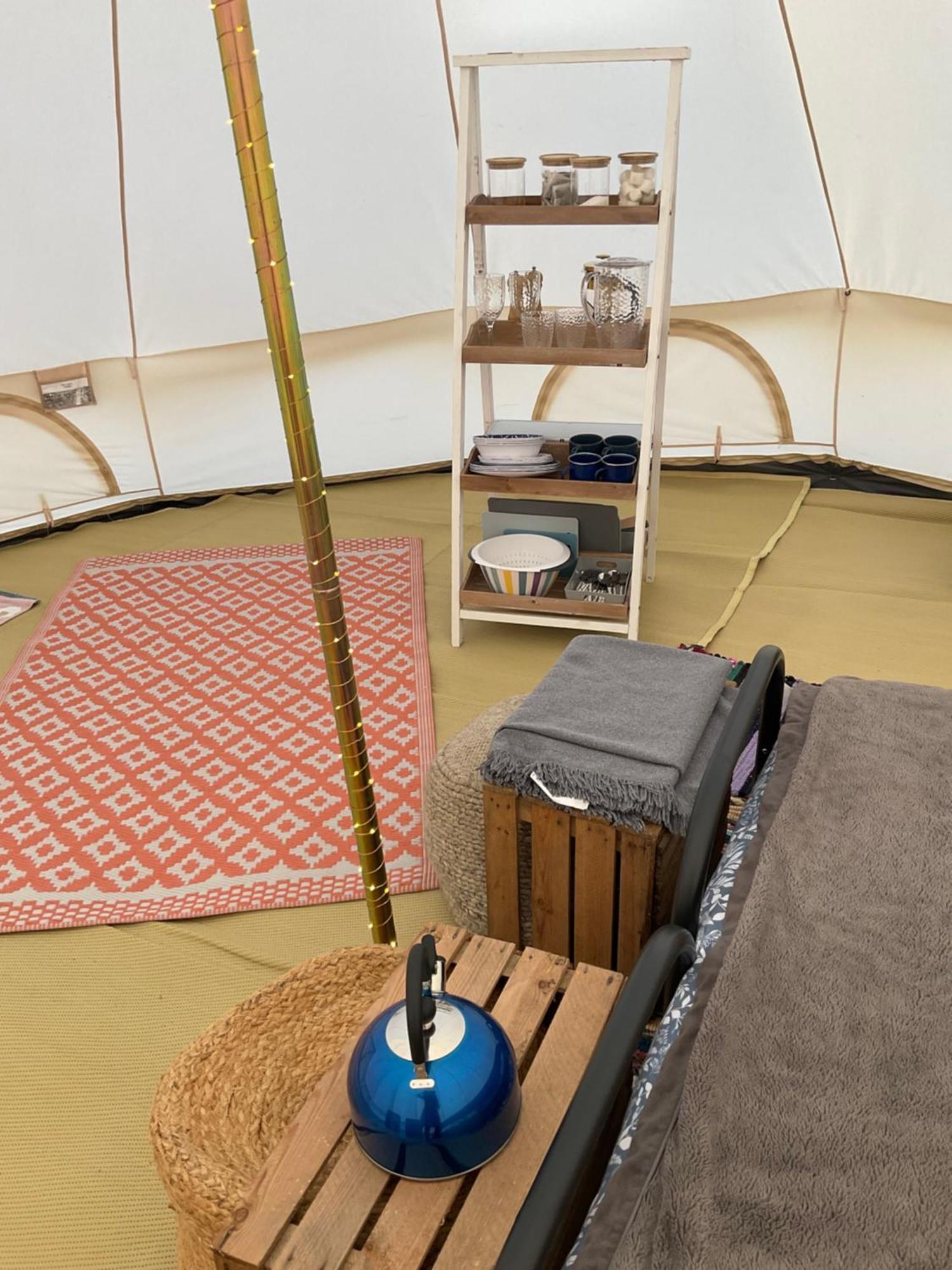 Glamping Meadow Bell Tent Stithians Exterior photo