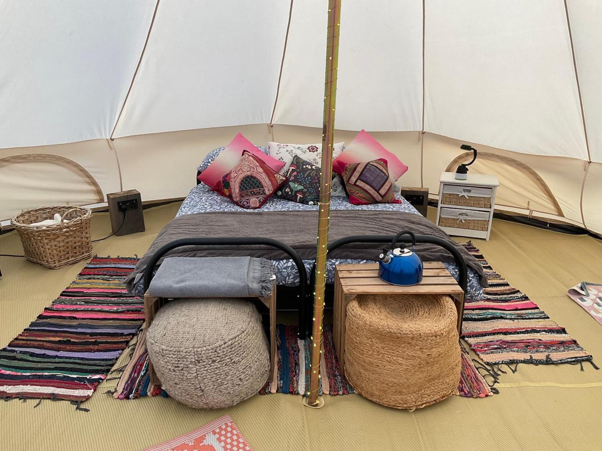 Glamping Meadow Bell Tent Stithians Exterior photo